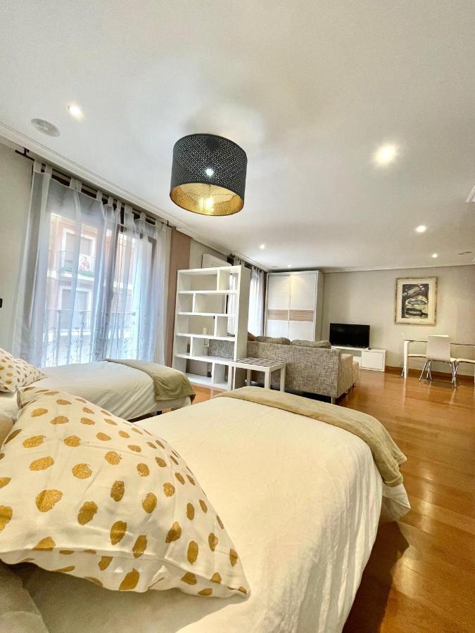 Apartamentos San Antonio 아란다데두에로 외부 사진