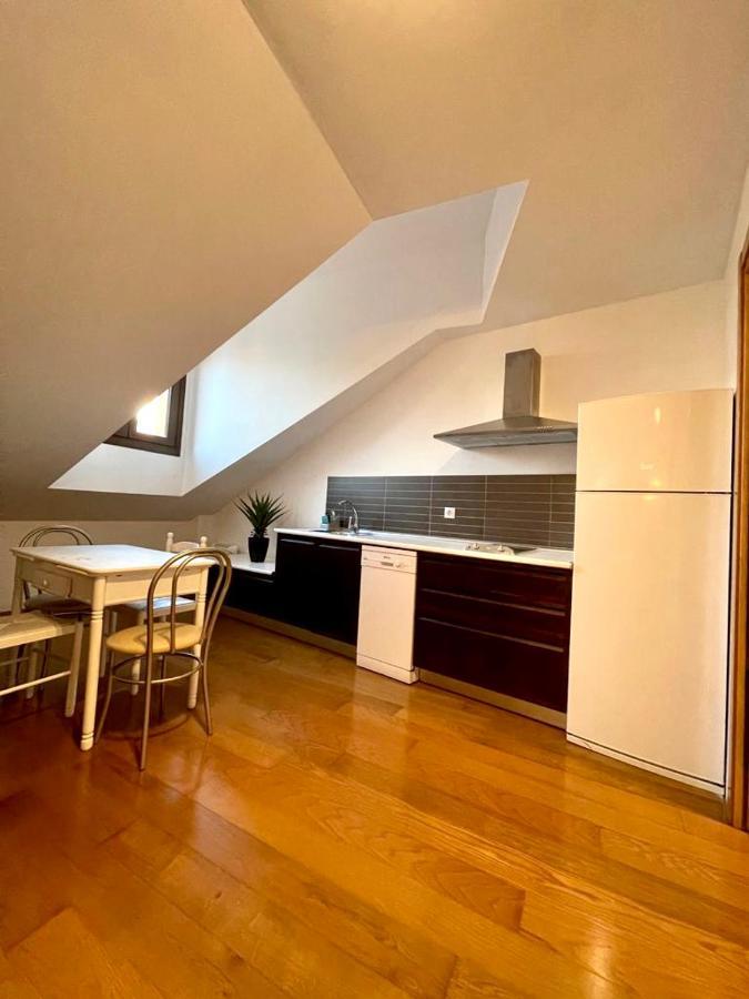 Apartamentos San Antonio 아란다데두에로 외부 사진