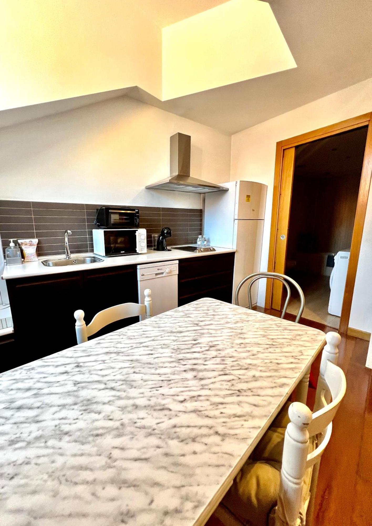 Apartamentos San Antonio 아란다데두에로 외부 사진