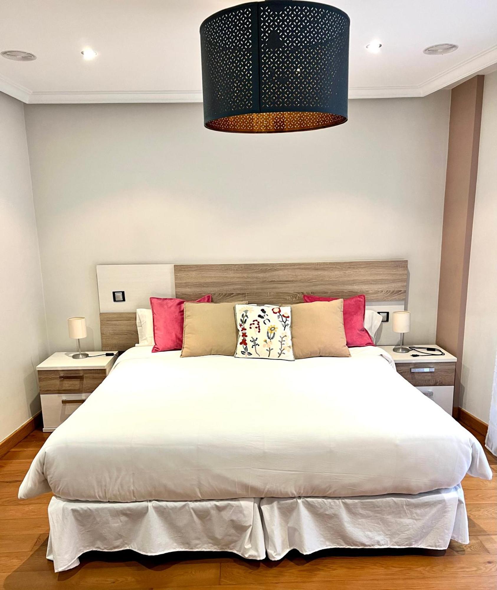 Apartamentos San Antonio 아란다데두에로 외부 사진