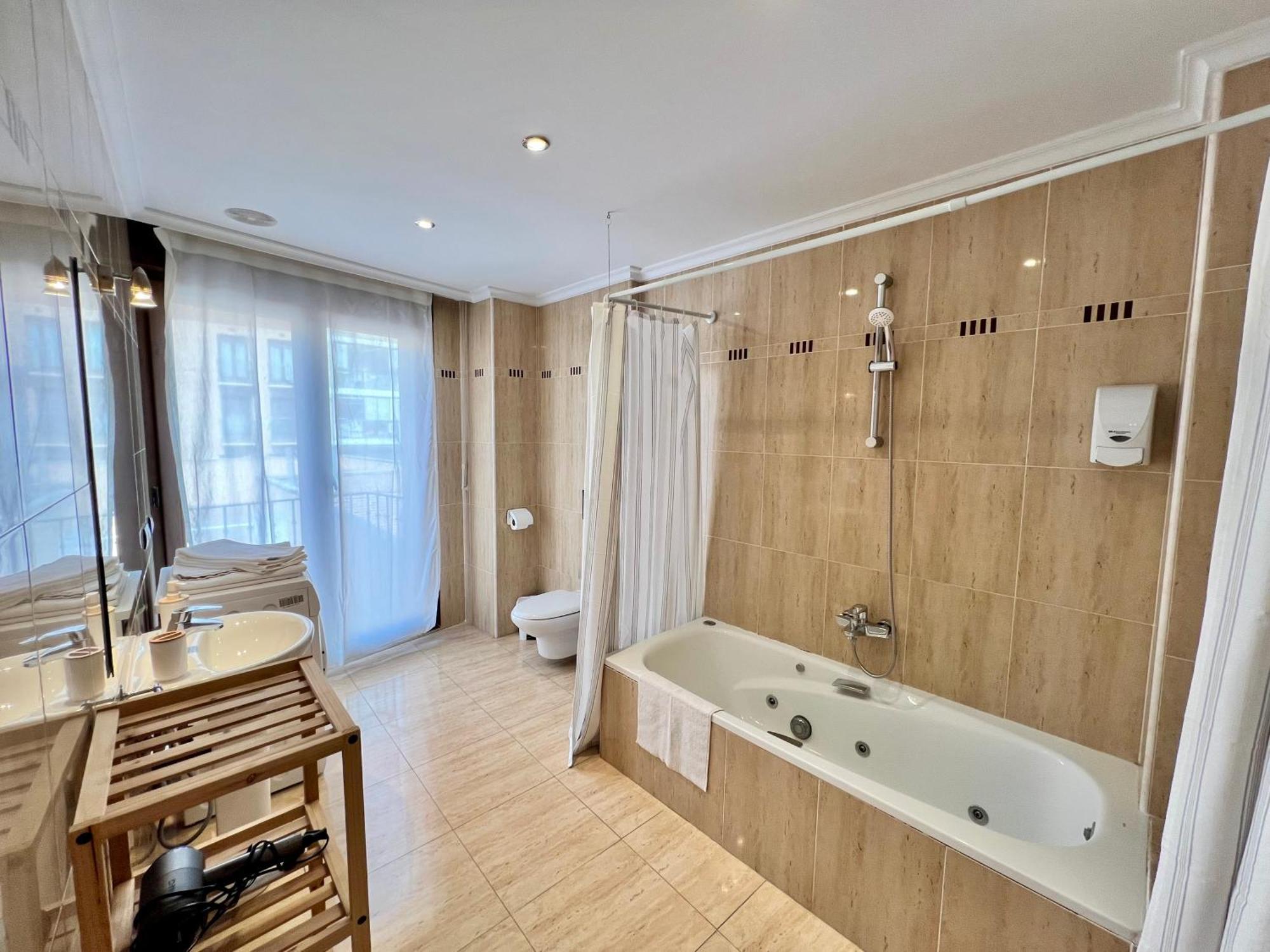 Apartamentos San Antonio 아란다데두에로 외부 사진