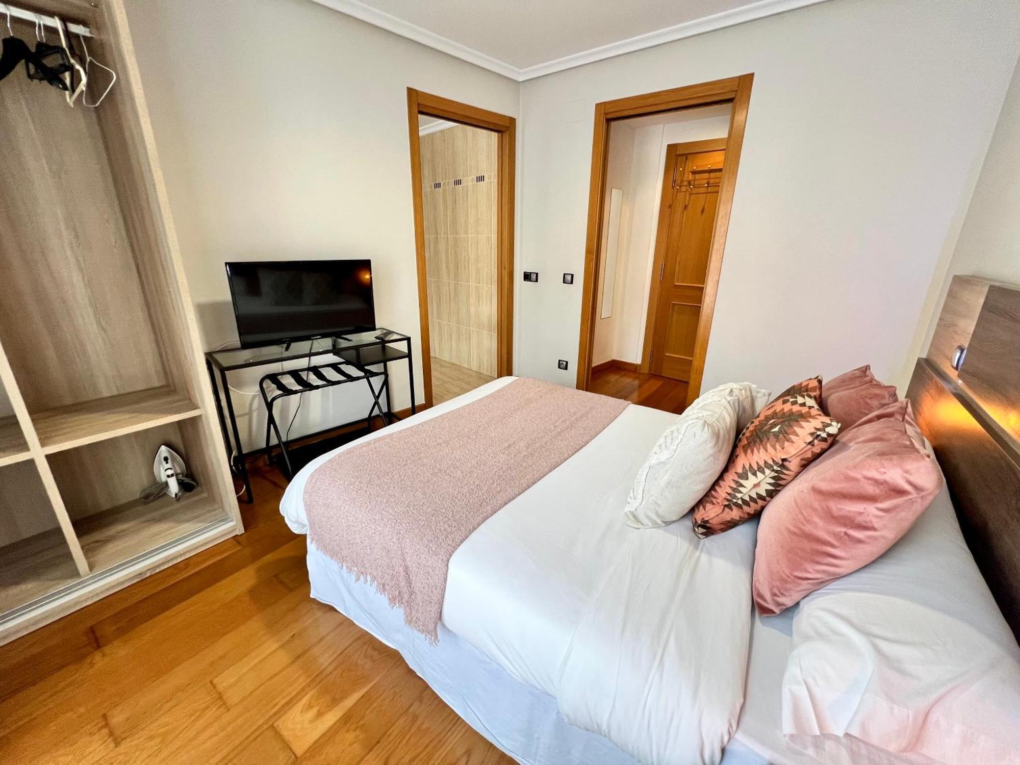 Apartamentos San Antonio 아란다데두에로 외부 사진